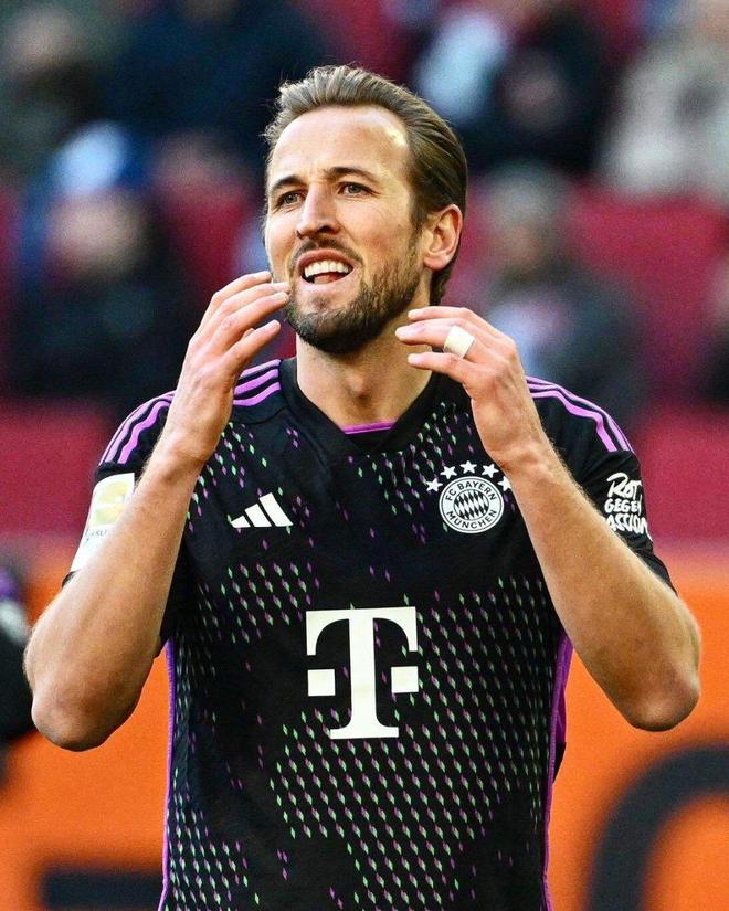 但她从两位 但她从两位