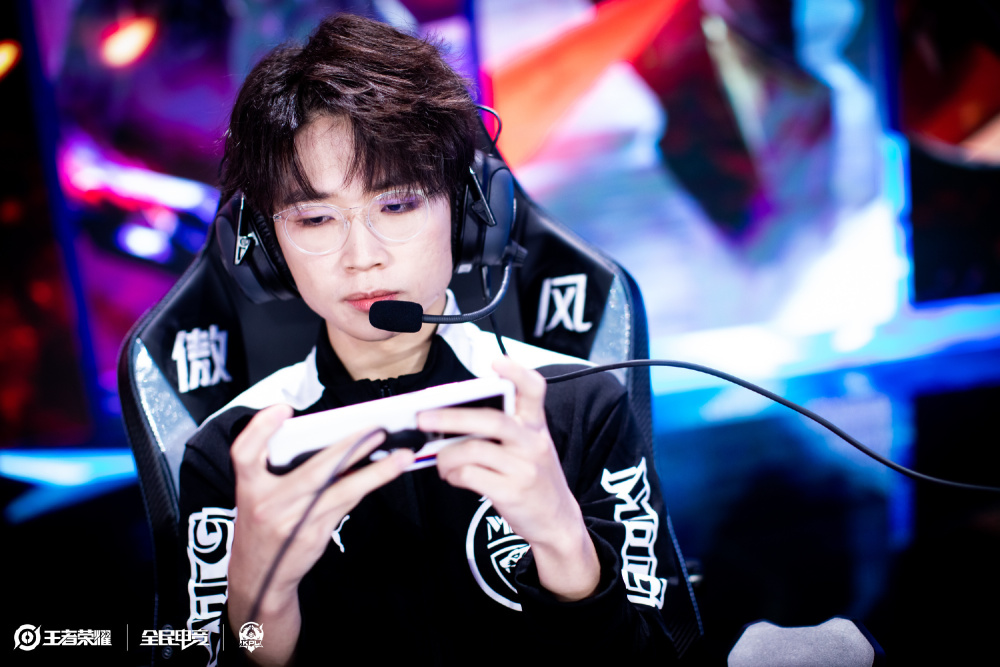 更加紧密 更加紧密